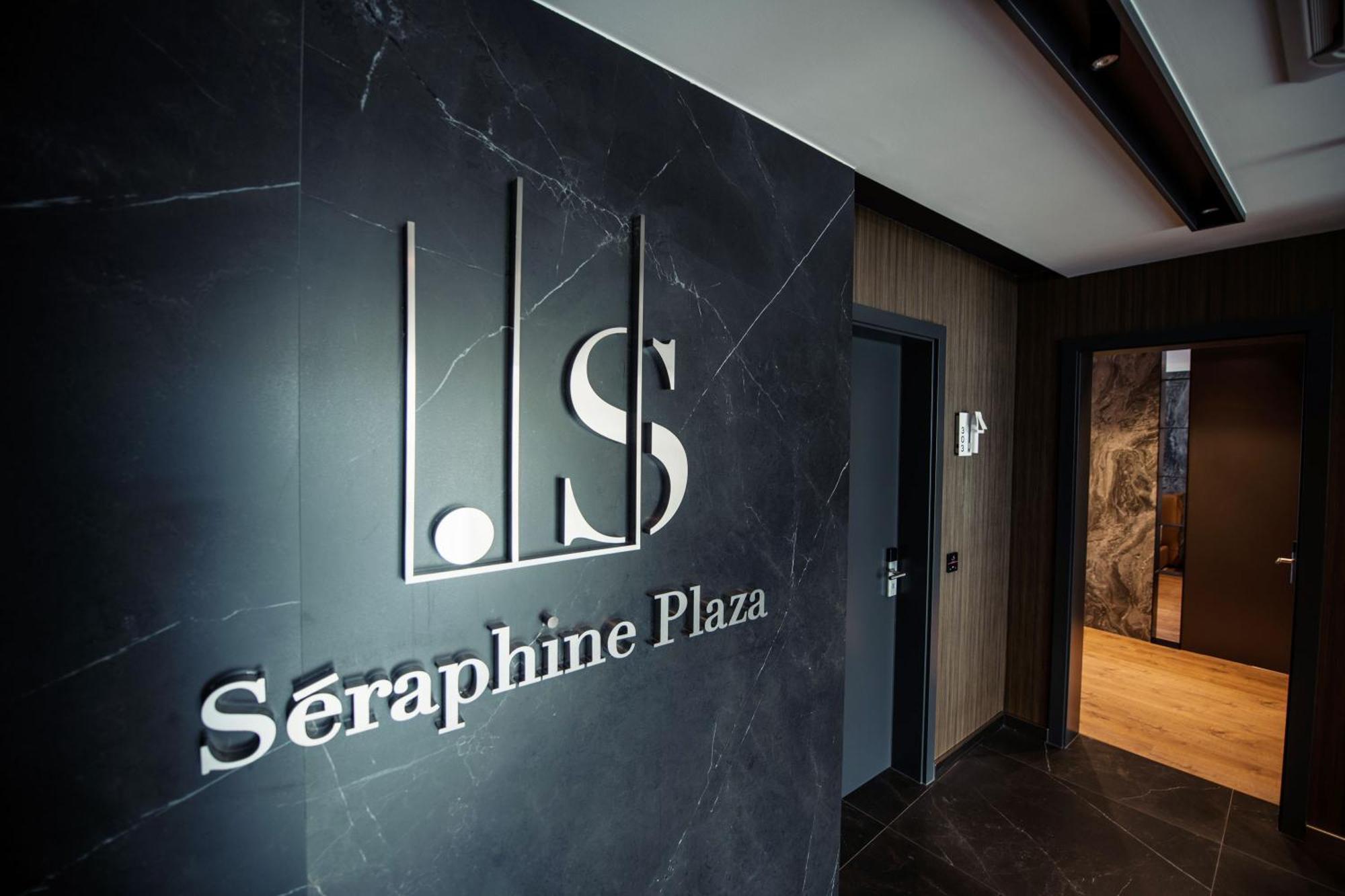 Seraphine Plaza Peje Exterior foto